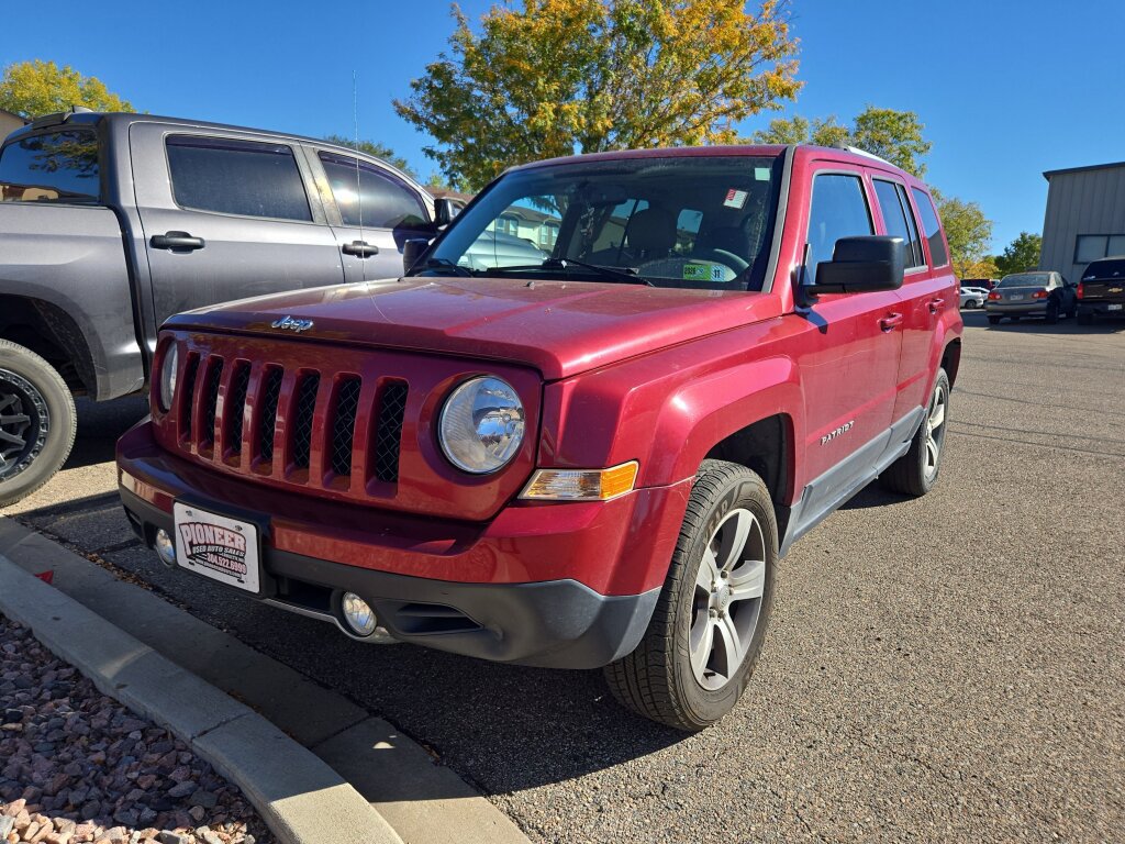 Used 2017 Jeep Patriot High Altitude AWD/4WD image 3