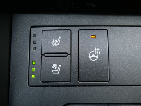 Used 2024 Lexus IS 500 image 31