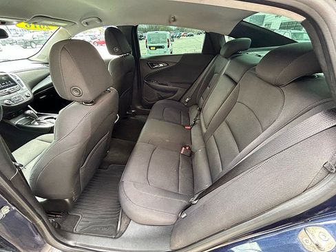 Used 2016 Chevrolet Malibu LT image 28