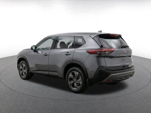 Used 2025 Nissan Rogue SV AWD/4WD image 7