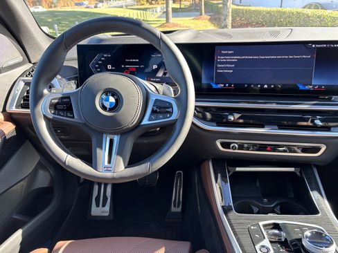 Certified 2025 BMW X5 M60i w/ Executive Package image 31