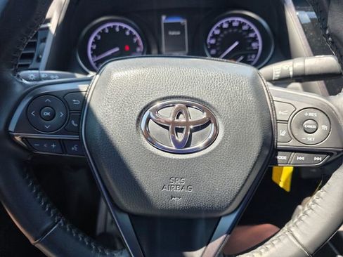 Used 2023 Toyota Camry SE FWD image 19