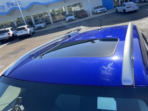 Used 2024 Hyundai Venue SEL image 27