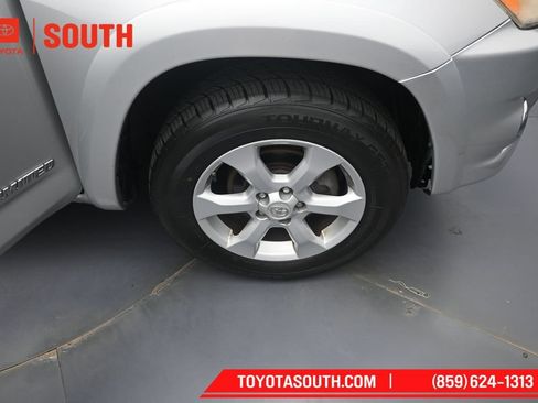 Used 2011 Toyota RAV4 Limited w/ Limited Extra Value Pkg AWD/4WD image 28