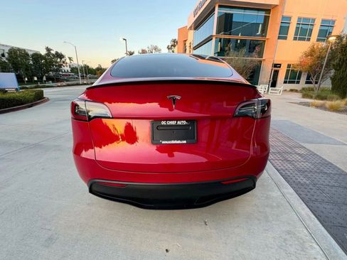 Used 2023 Tesla Model Y Performance image 6