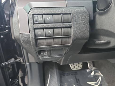 Used 2024 Toyota Tacoma TRD Sport image 15