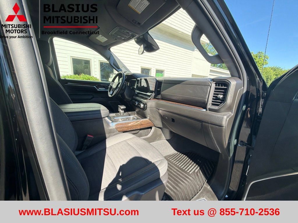 Used 2024 GMC Sierra 1500 Elevation w/ X31 Off-Road Package AWD/4WD image 24
