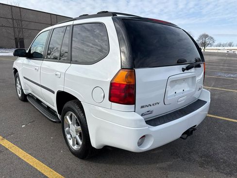 Used 2007 GMC Envoy SLT image 7