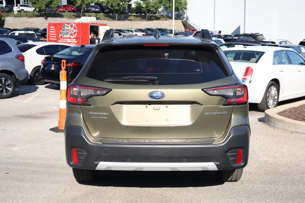Used 2022 Subaru Outback Limited AWD/4WD image 6