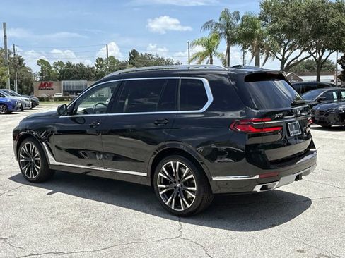 Used 2025 BMW X7 xDrive40i AWD/4WD image 5