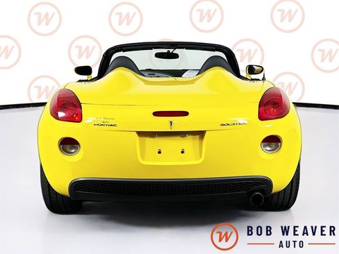 Used 2007 Pontiac Solstice Convertible w/ Premium Package RWD image 6