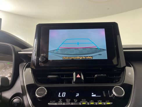 Used 2024 Toyota Corolla Cross AWD Hybrid image 22