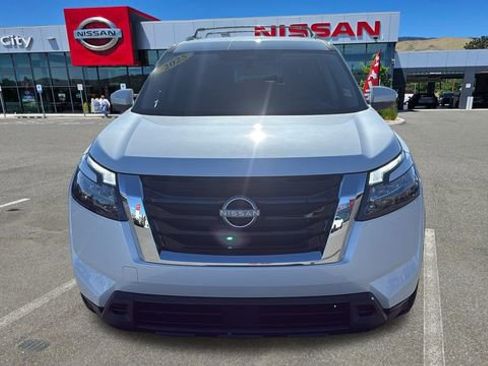 New 2025 Nissan Pathfinder SV w/ Cargo Package image 8