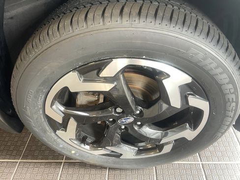 Used 2023 Subaru Crosstrek 2.5i Limited image 5