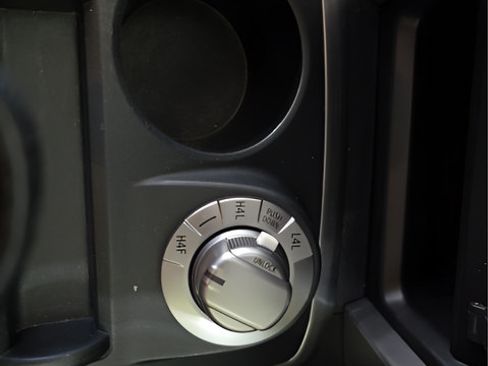 Used 2022 Toyota 4Runner Limited AWD/4WD image 17