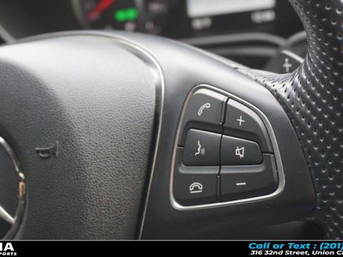 Used 2019 Mercedes-Benz GLC 300 GLC 300 4MATIC Coupe image 13