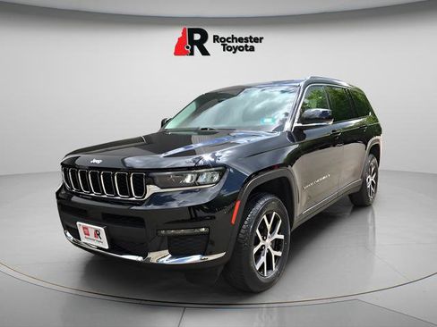 Used 2023 Jeep Grand Cherokee L Limited AWD/4WD image 3