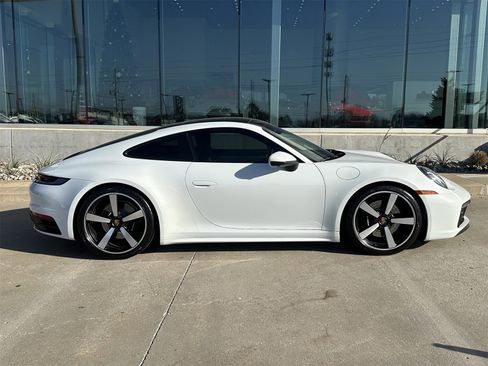 Used 2020 Porsche 911 Carrera 4S image 8
