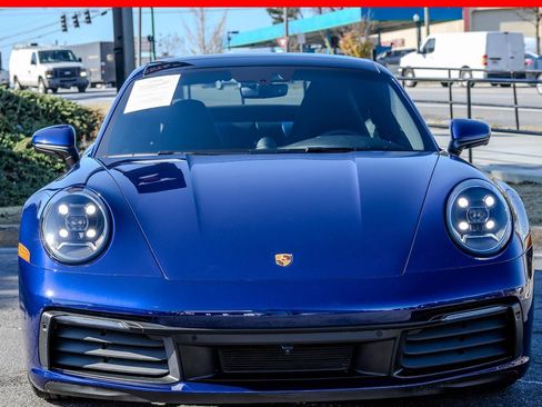 Used 2022 Porsche 911 Carrera image 2