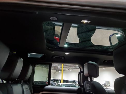 Used 2021 Land Rover Defender 110 X image 22