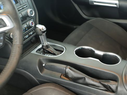 Used 2018 Ford Mustang Coupe w/ Black Accent Pkg image 12