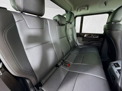 Used 2025 INEOS Grenadier AWD/4WD image 25