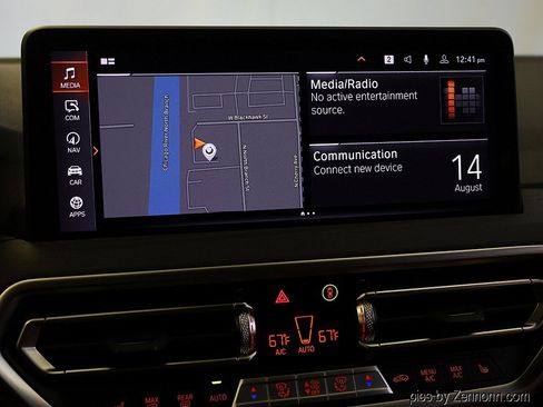 Used 2023 BMW X4 xDrive30i w/ M Sport Package AWD/4WD image 18