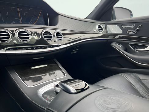 Used 2015 Mercedes-Benz S 63 AMG 4MATIC Sedan image 53