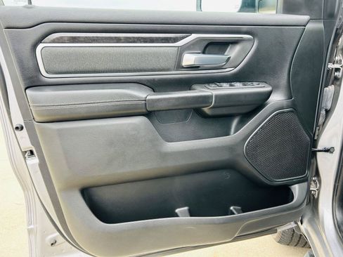 Used 2022 RAM 1500 Big Horn AWD/4WD image 9