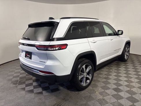 Certified 2023 Jeep Grand Cherokee Limited image 6