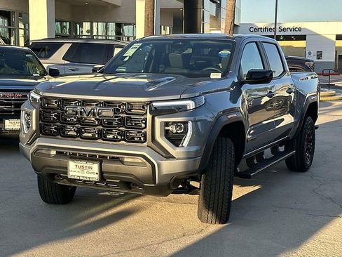New 2026 GMC Canyon Elevation w/ LPO, Black Badging Package image 6
