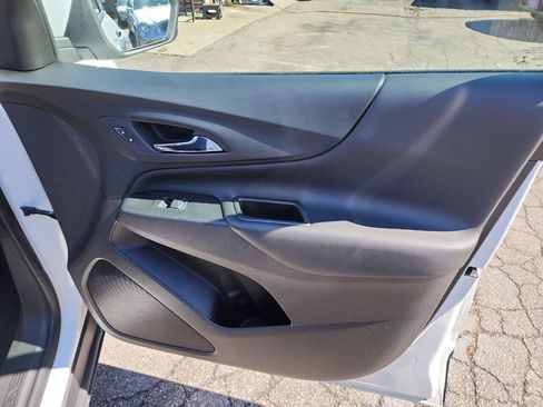 Used 2021 Chevrolet Equinox LT FWD image 30
