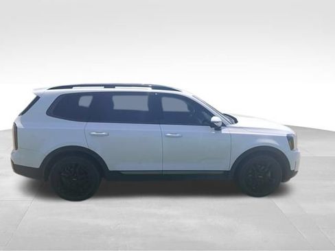 Used 2023 Kia Telluride SX X-Line AWD/4WD image 2