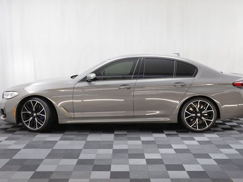 Used 2022 BMW M550i xDrive M550i xDrive w/ Premium Package image 4