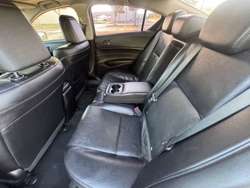 Used 2013 Acura ILX w/ Technology Package FWD image 11