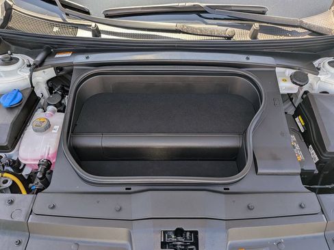 Used 2025 Hyundai Ioniq 6 SEL RWD image 33