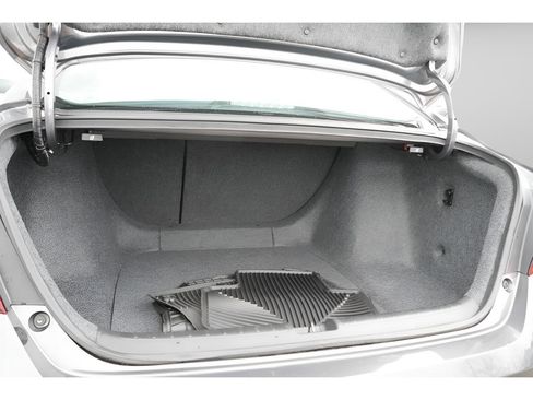 Used 2019 Honda Accord Sport image 12