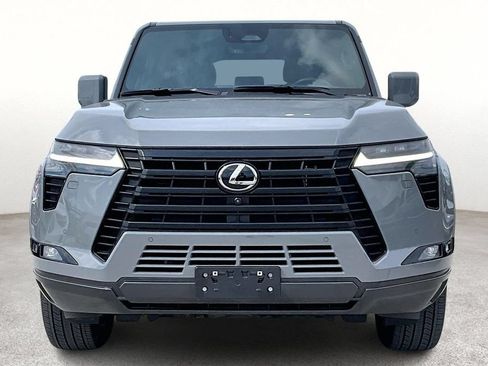Used 2024 Lexus GX 550 w/ Accessory Package (Z1) AWD/4WD image 3