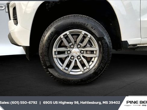 Used 2024 Chevrolet Colorado LT image 7