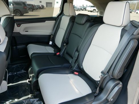 New 2026 Honda Odyssey Elite image 6