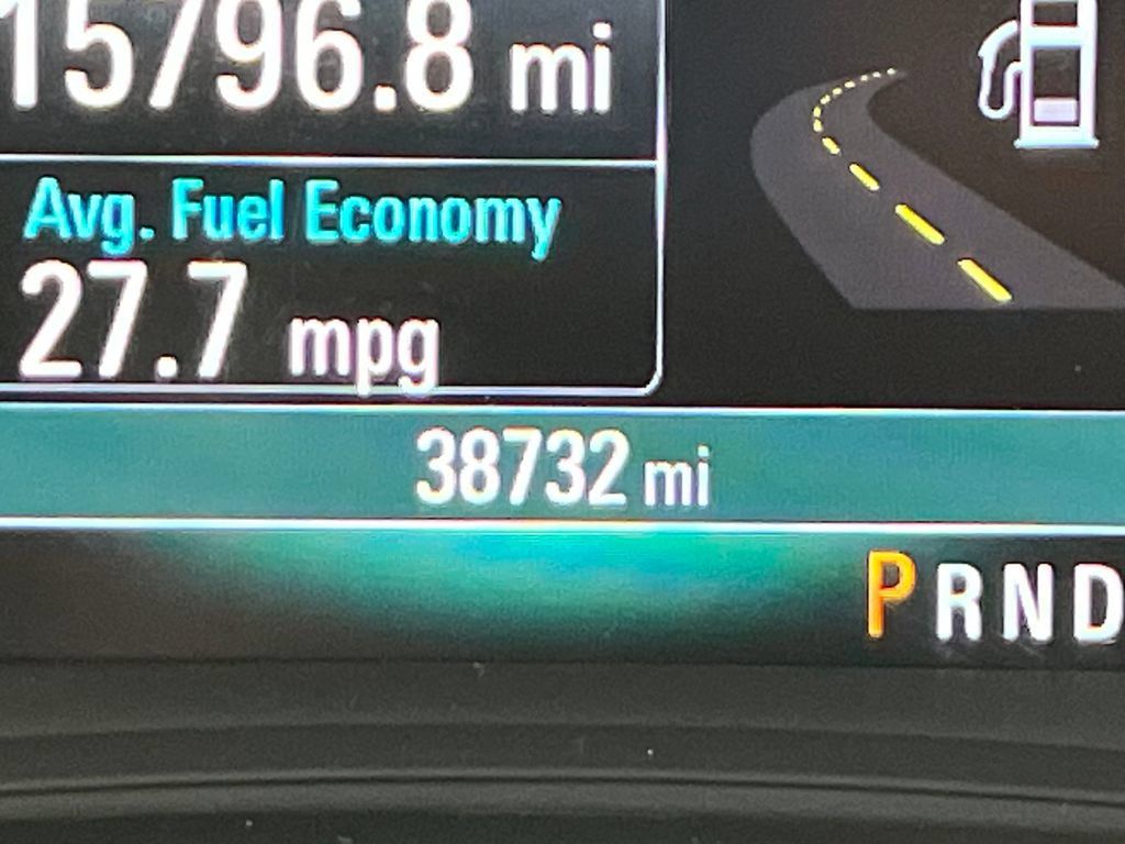 Used 2018 Buick Encore Sport Touring w/ Safety Package FWD image 6