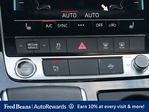 Used 2023 Audi Q7 3.0T Premium Plus w/ Premium Plus Package AWD/4WD image 27