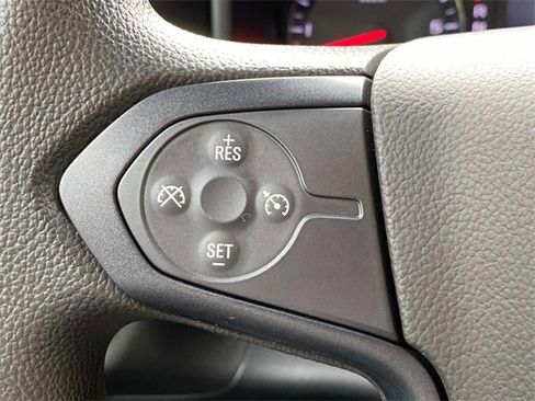 Used 2018 Chevrolet Silverado 1500 Custom w/ Custom Convenience Package image 17