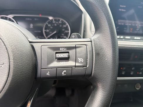 Certified 2023 Nissan Rogue S FWD image 33