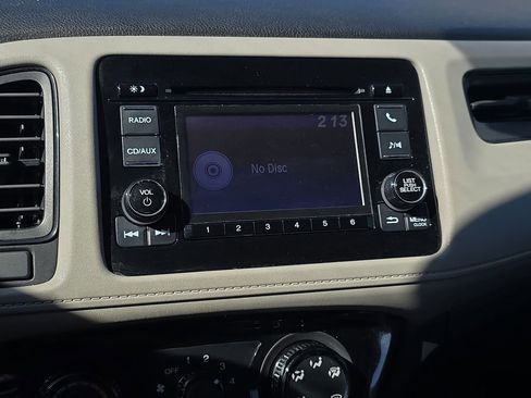 Used 2017 Honda HR-V LX image 19