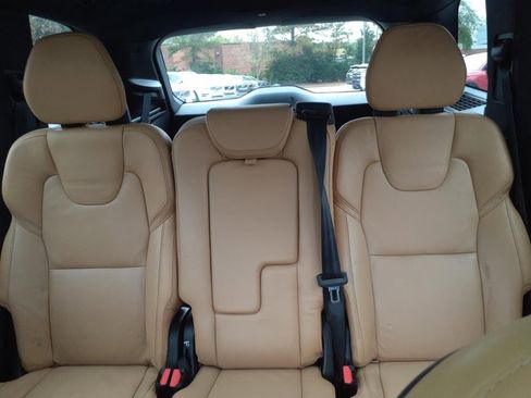 Certified 2022 Volvo XC90 T6 Inscription w/ Advanced Package image 19