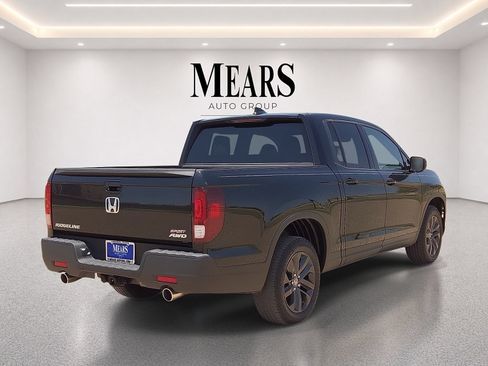 Used 2023 Honda Ridgeline Sport image 5