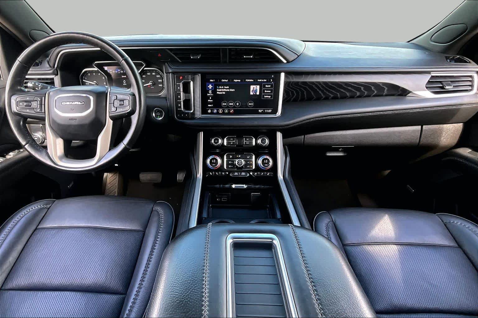 Used 2021 GMC Yukon Denali RWD image 16
