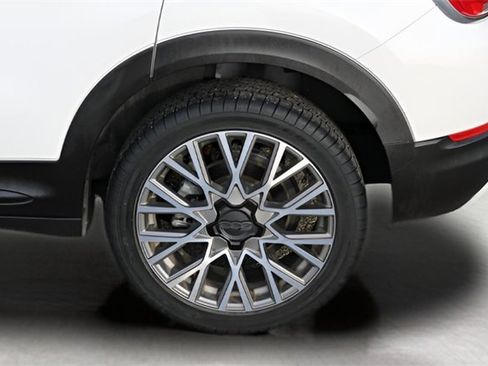 Used 2018 FIAT 500X Lounge w/ Lounge Premium Package (FWD) image 9