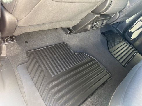 Used 2024 Chevrolet Silverado 1500 Custom Trail Boss image 35